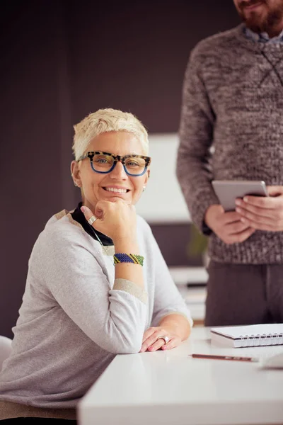 Young people in office — Stock Photo, Image