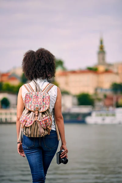 Carrera mixta turista mujer — Foto de Stock