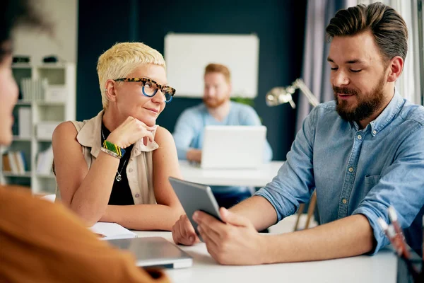 çalışan iş adamları