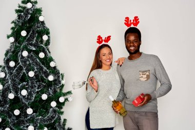 Genç kutlama Noel yarış çift karışık  