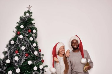 Genç kutlama Noel yarış çift karışık  