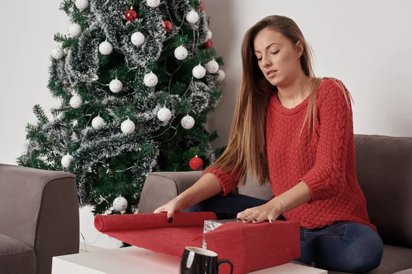 hediye kutusu kaydırma kadın