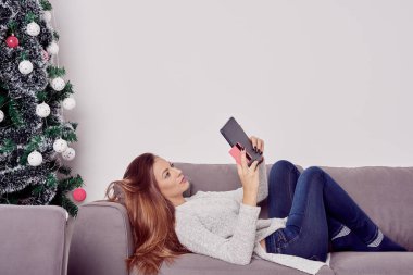 Genç Kız Online alışveriş yapma