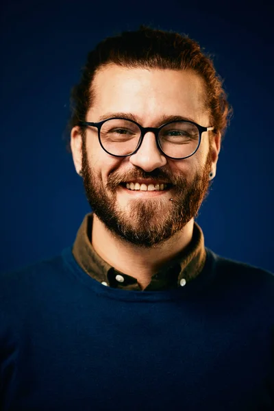 Portrait Pretty Smiling Bearded Hipster Posing Front Blue Background Looking — Stock Photo, Image