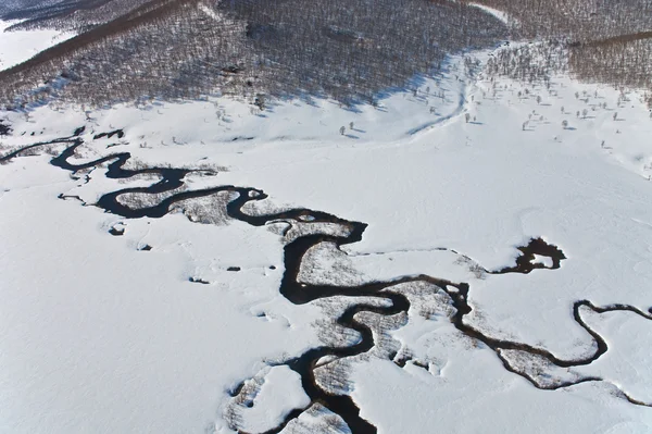 Meanders and tributaries in the mountain tundra of Kamchatka — Stock Photo, Image