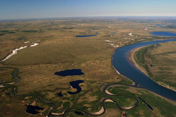 Tundra Tajmyr z jezior i rzek z helikoptera — Zdjęcie stockowe