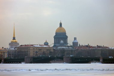  Bina St. Isaac's Katedrali, Bahriye ve Sarayı