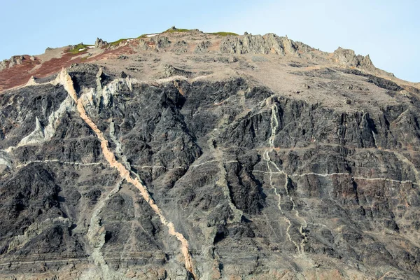 Afloramientos Geológicos Con Salida Formaciones Venosas Superficie Costa Marítima Vista —  Fotos de Stock