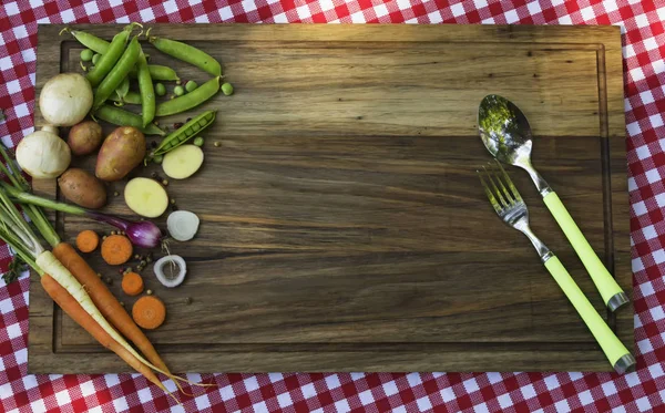 Çeşitli sebze yaz çorbası