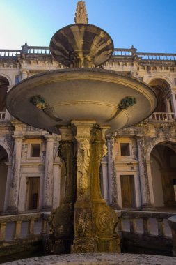 Convento de Cristo, Portekiz, Tomar 'daki tapınak kalesi.