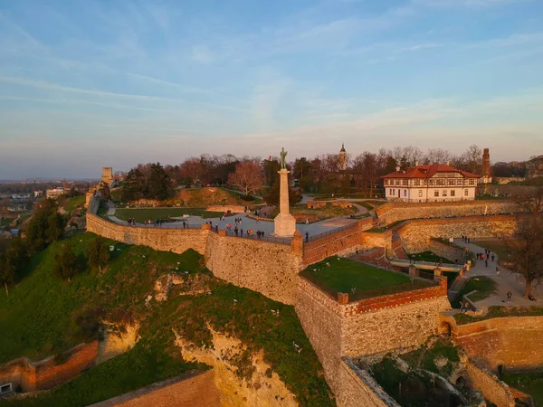 Hava aracı Belgrad şehir merkezi Sırbistan 'a bakıyor