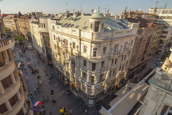 Belgrad 'ın Knez Mihailova caddesi çatıdan