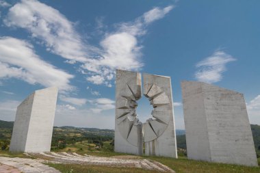 Sırbistan 'ın Kadinjaca kentindeki anıt parkı