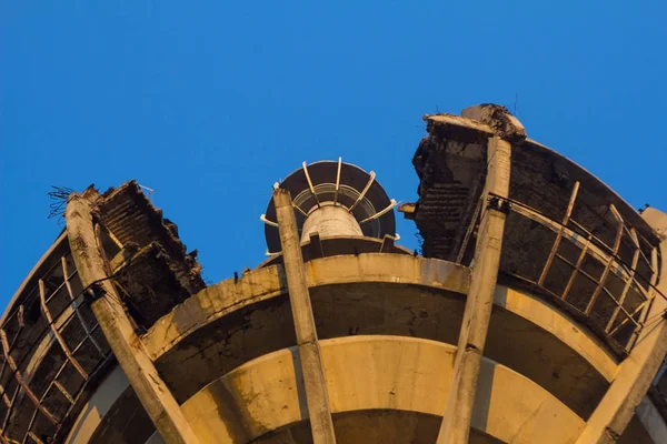 Toren Beschadigd Door Bombardementen Iriski Venac Servië — Stockfoto