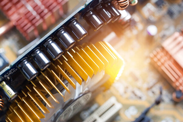 Электронная схема и материнская плата компьютера
 