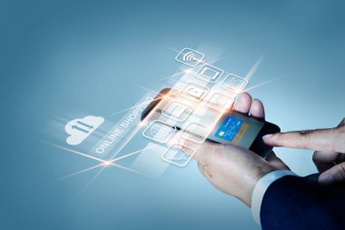 Mobil ödeme için online alışveriş ve simge müşteri ağı kullanarak iş adamı