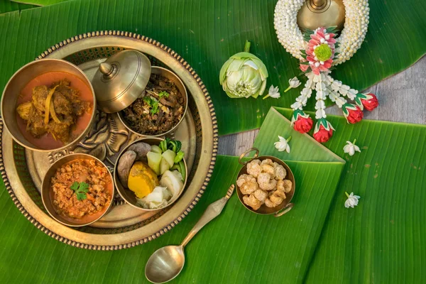 Northern Thai food with banana leaf background — Stock Photo, Image