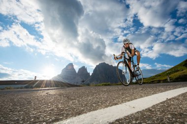 Bir geçiş yolu döngüsü ile kalkış