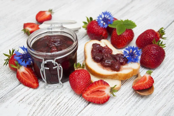 Een aardbeienjam — Stockfoto