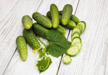 Bir hazırlık salatalık