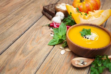 Balkabağı çorbası.