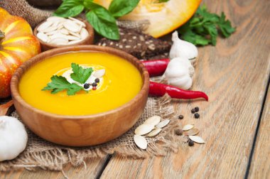 Balkabağı çorbası.