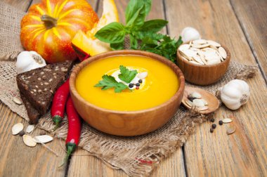 Balkabağı çorbası.