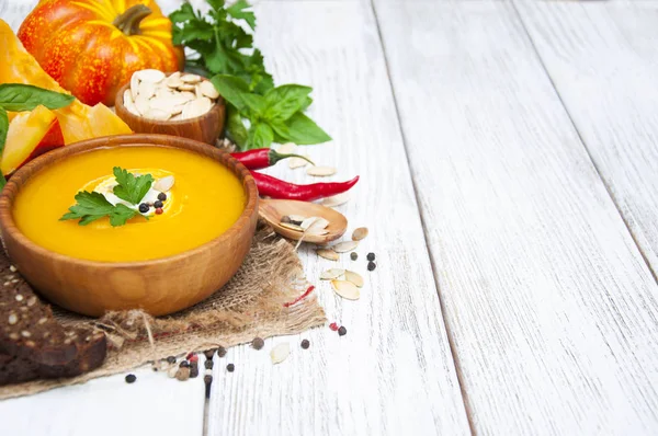 Balkabağı çorbası.