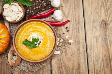 Balkabağı çorbası.