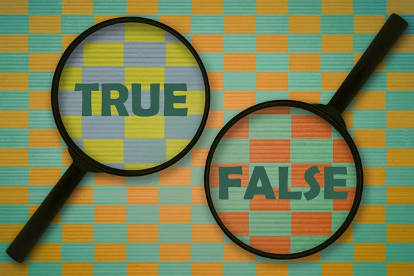 True and False — Stock Photo, Image