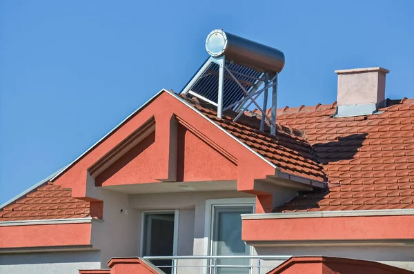 Solpanel på taket Royaltyfria Stockfoton