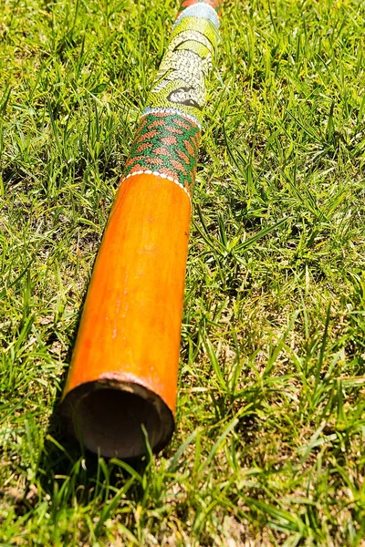 Didgeridoo - instrumento tradicional de música aborigen —  Fotos de Stock