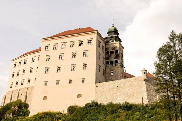 Castle in Pieskowa Skala (Poland) — Stock Photo, Image