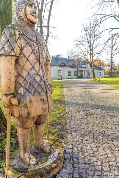 Pequena mansão em Boleslaw (Polónia ) — Fotografia de Stock