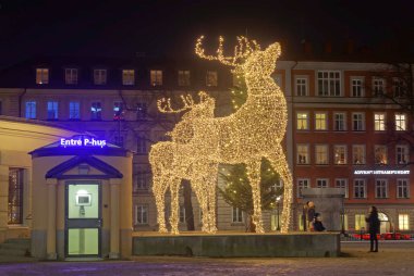 Noel reindeer led ışık yapılmış