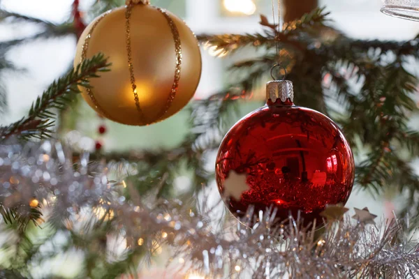 Christmas decorations in the Christmas tree — Stock Photo, Image
