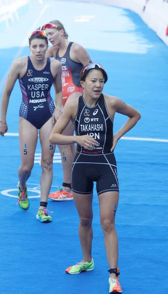 Bitirmek sonra yorgun triathletes