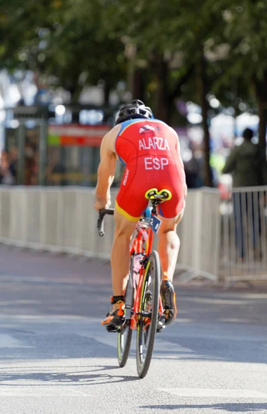Stockholm - 26 Ağustos 2017: Erkekler Itu Dünya Triatlon Yarışması 'nda triatloncu Fernando Alarza' nın arkası