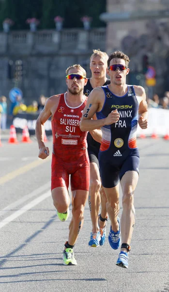 Triathletes, Salvisberg, Coninx ve Schomburg çalışan grup