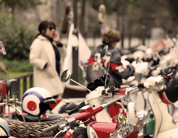 Stockholm Sweden Sept 2017 Estacionado Moda Antiga Vespa Scooter Grupo — Fotografia de Stock