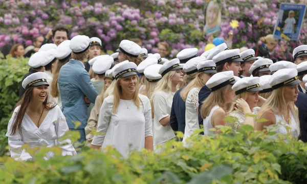 Stockholm Sweden Jun 2017 Happy Swedish Teenagers Wearing Graduation Caps — Stock Photo, Image