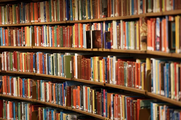 Interno della biblioteca comunale di Stoccolma chiamato Stadsbibliotek — Foto Stock