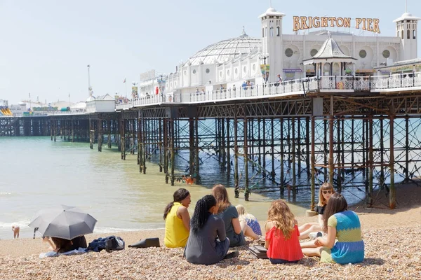 Brighton Gran Britain Junio 2017 Grupo Niñas Curso Idiomas Extranjero — Foto de Stock