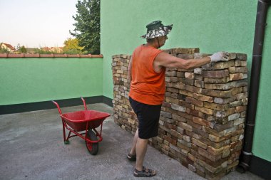 Tuğla taşımacılığı