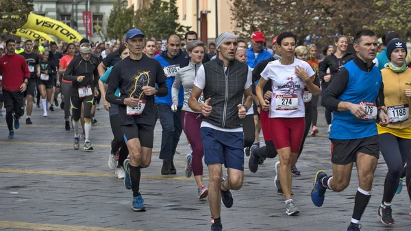 Start maratonu w mieście — Zdjęcie stockowe