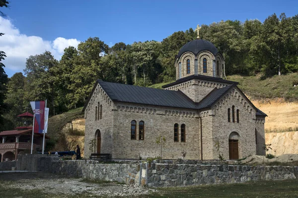 Mosteiro sérvio Besenovo — Fotografia de Stock