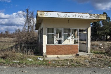 Sırbistan 'ın Loznica kentindeki yıkılmış viskoz fabrikası. Bir zamanlar lider ve güçlü bir fabrika olan Yugoslavya 'nın çöküşü tamamen çöktü..