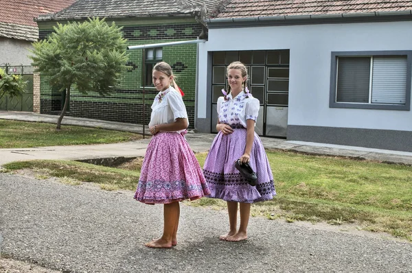 Aradac Sérvia Setembro 2019 Após Celebração Início Vindima Duas Meninas — Fotografia de Stock