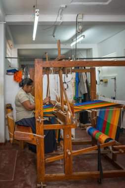 Tezgâhı. Kadın çalışmaları.