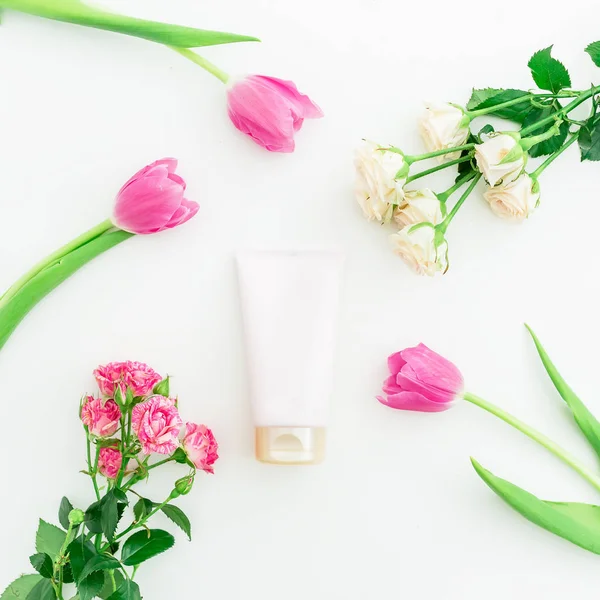 Flores, tubo de cosméticos — Foto de Stock